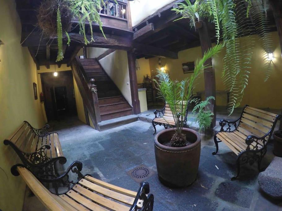 Casa Montanez, Caseron Historico *