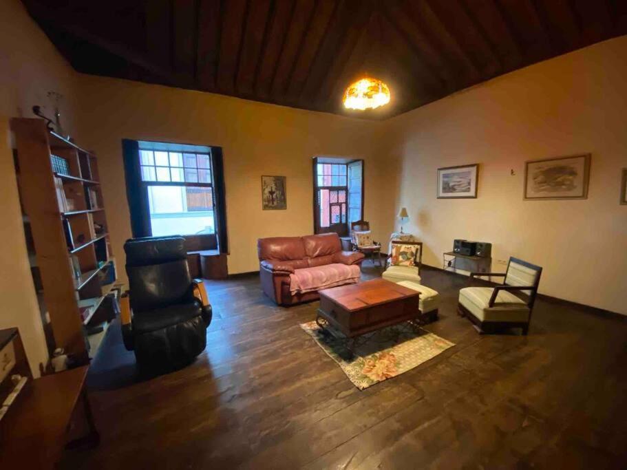 Casa Montanez, Caseron Historico Apartment
